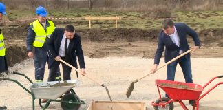Mirović položio kamen temeljac za izgradnju fabrike vode u Temerinu
