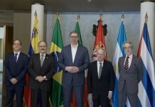 Vučić sa ambasadorima zemalja Južne Amerike – O rezoluciji o Srebrenici