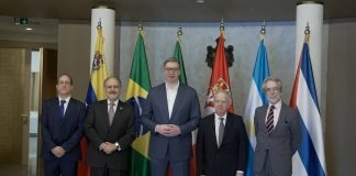 Vučić sa ambasadorima zemalja Južne Amerike – O rezoluciji o Srebrenici