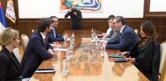 Vučić sa direktorom ODIHR – Ima mesta za napredak