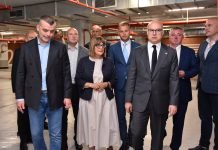 Gojkovićeva i Vučević obišli radove na izgradnji javne garaže „Banovina“ i toplane „Majevica“