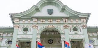 Zrenjanin protiv nasilja-Biramo Zrenjanin – Potpisi podrške dostavljeni u balonima za vodu