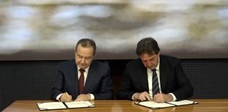 Dačić preuzeo dužnost ministra unutrašnjih poslova i uručio orden Gašiću