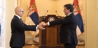 Primopredaja dužnosti ministra odbrane