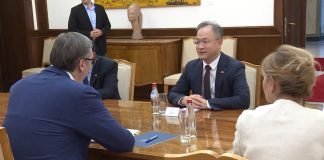 Vučić i ambasador Kine – Srbija sa nestrpljenjem čeka posetu predsednika Sija