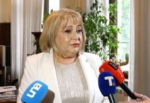 Ministarka prosvete prisustvovala polaganju prijemnog ispita za upis brucoša na Pravni fakultet