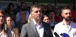 Savo Manojlović – Opozicija da napusti parlament