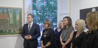Gojkovićeva i Selaković u Parizu na otvaranju izložbe „Sport u umetnosti. Umetnost sporta“
