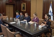 Ministar Dačić primio u oproštajnu posetu ambasadora Izraela u Beogradu Jahela Vilana