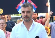 Manojlović poručio Šolcu – Ostavite litijum i demokratiju srpskom narodu