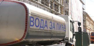 JKP ,,Vodovod i kanalizacija’’ Zrenjanin – U centru postavljena cisterna sa pijaćom vodom