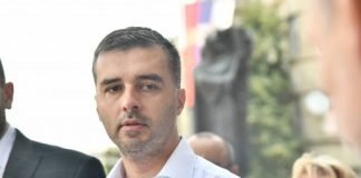 Savo Manojlović – Stvari koje se ne budu rešavale u institucijama, rešavaće se na ulicama