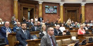 Poslanici nastavili raspravu o Deklaraciji i ostalim tačkama – Sednica u znaku polemika