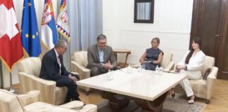 Ambasador Švajcarske u oproštajnoj poseti kod Vučića