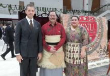 Đurić u Tongi na Forumu pacifičkih ostrva