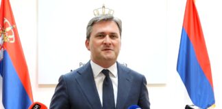 Selaković potpisao ugovore sa 14 učesnika projekta Gradovi u fokusu