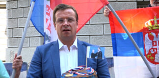 Čedomir Stojković – Zahtev i torta za predsednika