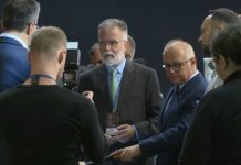 Ristić najavio početak uvođenja 5G mreže, Vesić punjače za električna vozila na auto-putevima