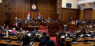 Skupština Srbije nastavila rad – Sednica počela postavljanjem poslaničkih pitanja