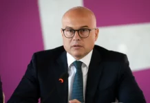 Vučević – Nastava potpuno obustavljena u 37 odsto škola, hitno nastaviti razgovore s prosvetarima