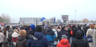 Blokada u Novom Sadu – Uplakana golubica i krvavi otisci