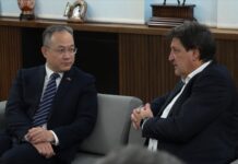 Sastanak ministra Gašića sa ambasadorom Kine Li Mingom