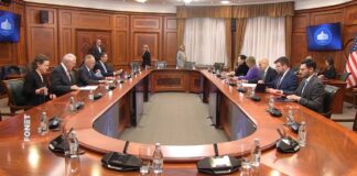 Vučević se sastao sa Stjuartom Pičom, Kristoferom Hilom i Janom Bratuom