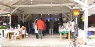 Humanitarni novogodišnji vašar u Kaštelu Ečka