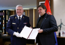 Ministar Gašić uručio ukaze o postavljenjima na nove dužnosti