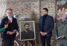 Ministar Ristić obišao novinarsku kuću Pere Todorovića