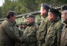 Ministar Gašić obišao pripadnike Vojske Srbije u Kopnenoj zoni bezbednosti