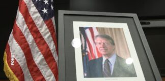 Ministar Đurić se upisao u knjigu žalosti u Ambasadi SAD povodom smrti Džimija Kartera