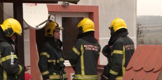 Osam osoba stradalo u požaru u staračkom domu kod Barajeva, uhapšene tri osobe