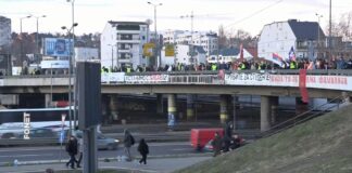 Završena blokada Autokomande – Studenti očistili prostor koji su blokirali