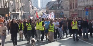 Stotine studenata krenulo peške iz Beograda prema Novom Sadu – Na korak od pravde