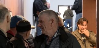 Poljoprivrednici još u zgradi opštine Rača