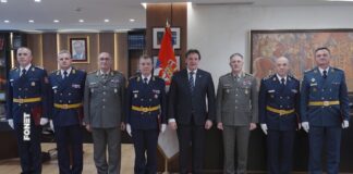 Oficirima Vojske Srbije uručeni ukazi predsednika Vučića