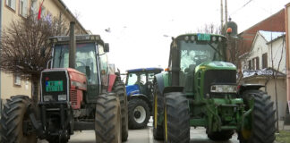 Blokada svih prilaznih puteva Rači ako se ne smanji porez