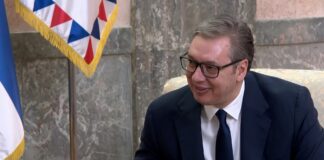 Predsednik Vučić sa ambasadorima Kine, Mađarske i Slovačke