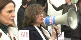 Protest ispred Gradske kuće dok je trajala sednica Skupštine grada