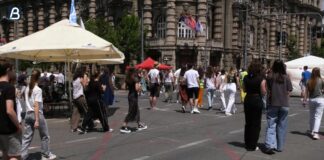 Profesori najavili da sutra napuštaju raskrsnicu kod Vlade Srbije