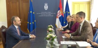 Premijer Macut i ministar Đurić primili ambasadora EU Žiofrea u oproštajnu posetu