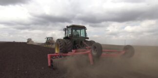 Poljoprivrednici – 300 evra po hektaru ili protesti u avgustu