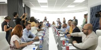 Veliki sastanak opozicije i NVO kod Miroslava Aleksića