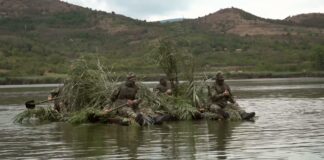 Oklopno-izviđačkog bataljona -Obuka u savlađivanju vodenih prepreka