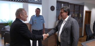 Ministar Gašić razgovarao sa norveškim piscem i istoričarom Knutom Flovikom Turesenom