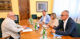 Gojković razgovarala sa dekanom Dridom