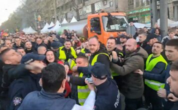 RSF traži da Evropa reaguje na alarmantno gušenje medijskih sloboda u Srbiji