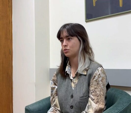 Studentkinja ETF – Društveni dogovor o budućnosti Srbije je bitniji od imena na studentskoj listi