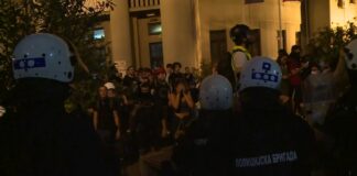 Evroposlanici osudili od strane države sponzorisano nasilje, zastrašivanja i hapšenja u Srbiji